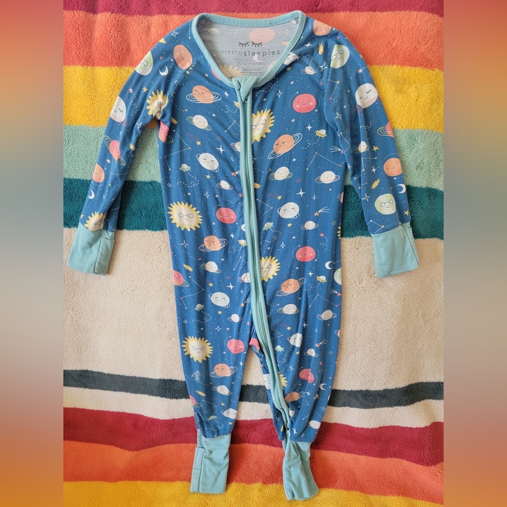 Little sleepies HTF space print